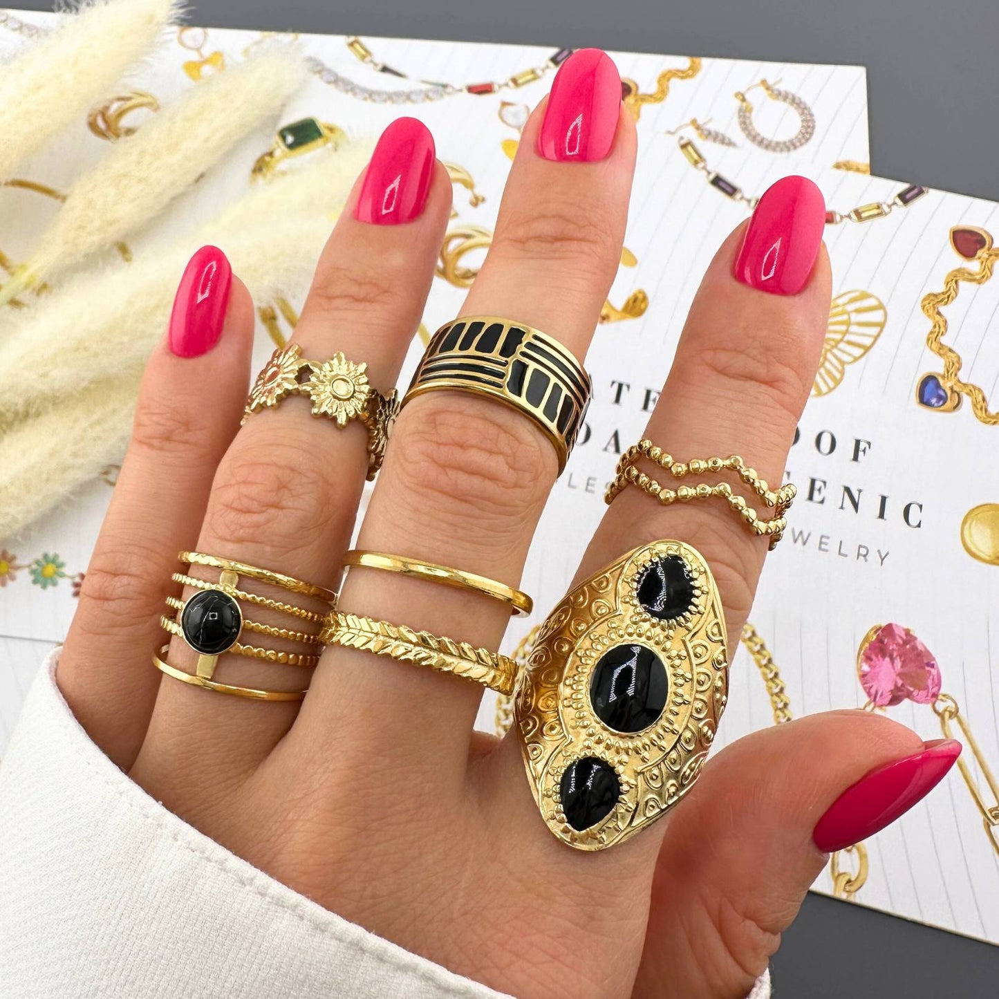 18K Gold Plated Steel Ring with black details, Longevity